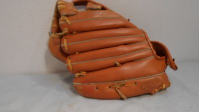 Vintage Hutch Softball Glove 11