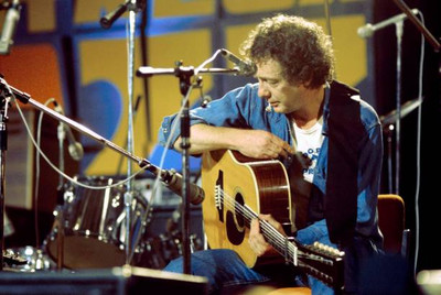 Fred NEIL Fred Neil performing live on stage holding acoustic guitar Old Photo