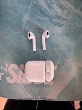 Apple AirPods 2nd Gen with Charging Case White