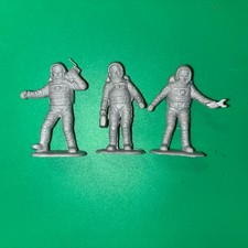 Astronaut Spaceman Figures Grey Plastic Lot of 3 Vintage China