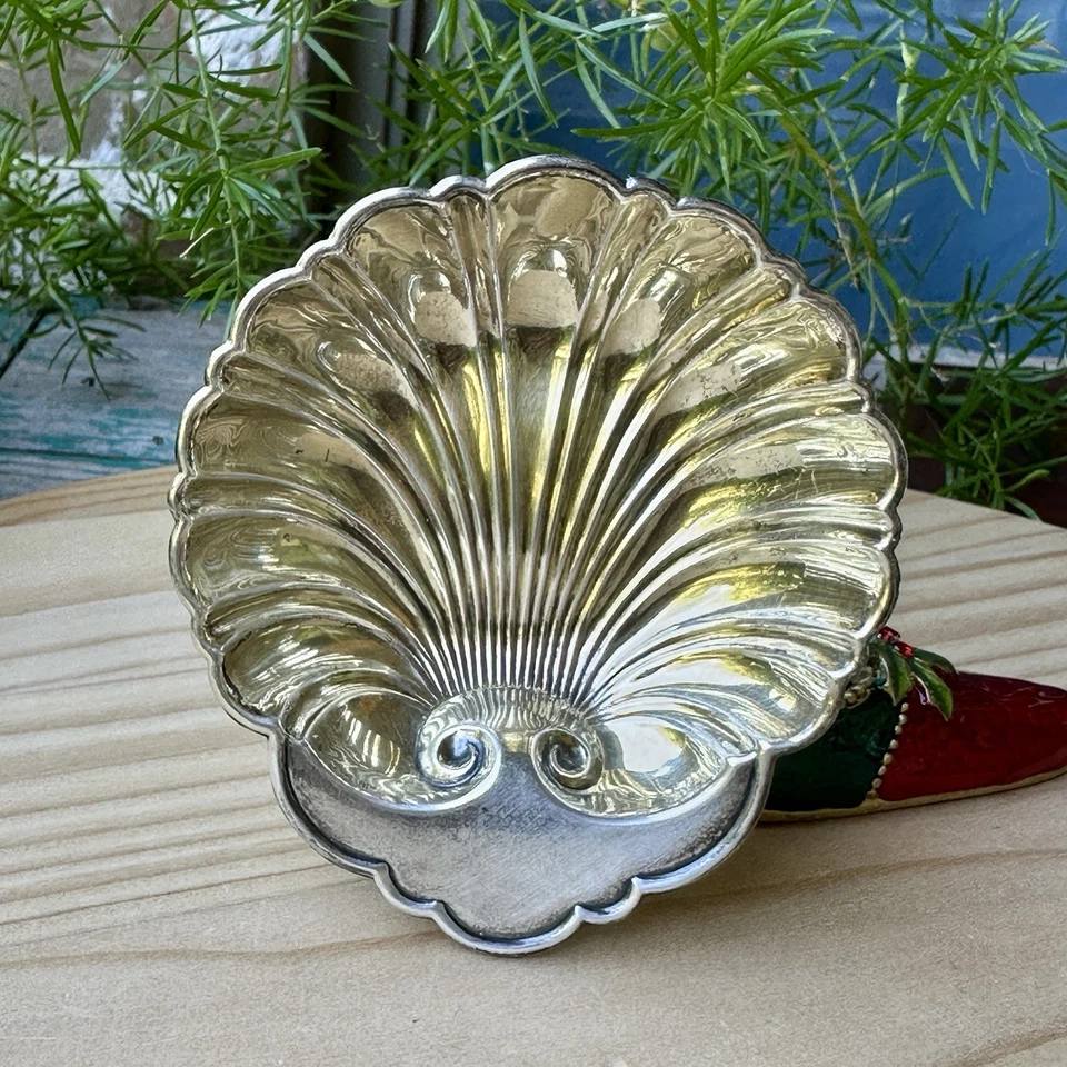 De Colección 2 Platos Gorham concha de Almeja 104 Caviar Firmados Plata de Ley 925 60.0g Usado en Excelente Condición Foto 4 de 4