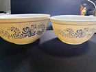 Vntg 1976 Pyrex Homestead Mixing Bowls Tan Speckled Blue Set Of 2 402 403