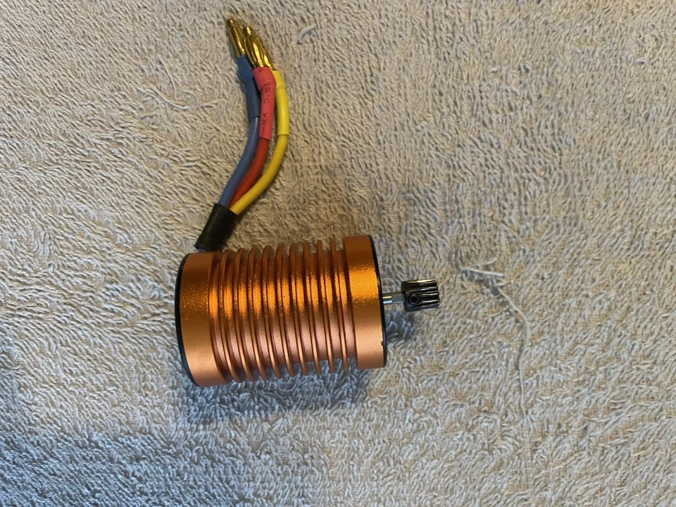 Motor sin escobillas listo de 3300 kv para camión de coche de radiocontrol de 1/10 Foto 2 de 2