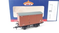 BACHMANN 38-475 BR 12T VENT VAN BAUXITE BROWN EX-SHOP STOCK EXCELLENT BOXED OO