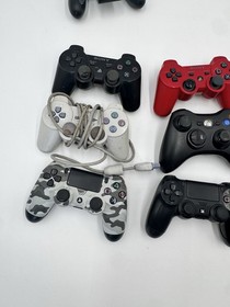 Lot of Video Games Lot (Sega Saturn, 2 Wii&rsquo;s, Xbox, PS1) With Controllers