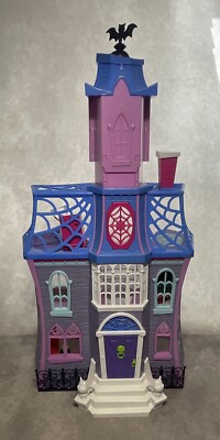 Disney Jr Vampirina Scare B&B Doll Play House Mansion Castle Playset 2017