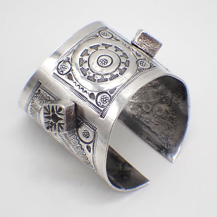 Bedouin Sun Cuff Bracelet Solid Silver 1930s - image 1