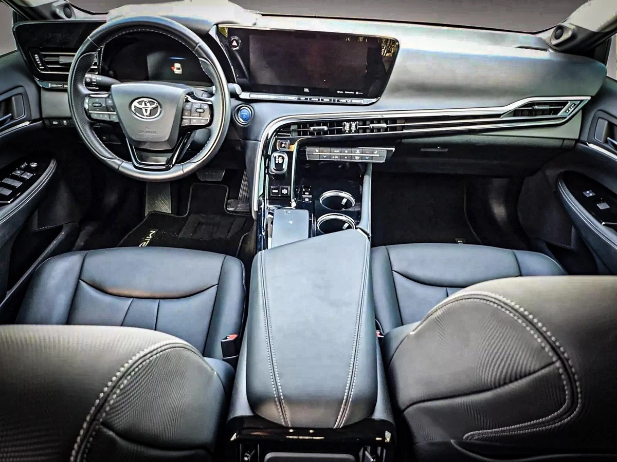Second-generation Toyota Miraai dashboard