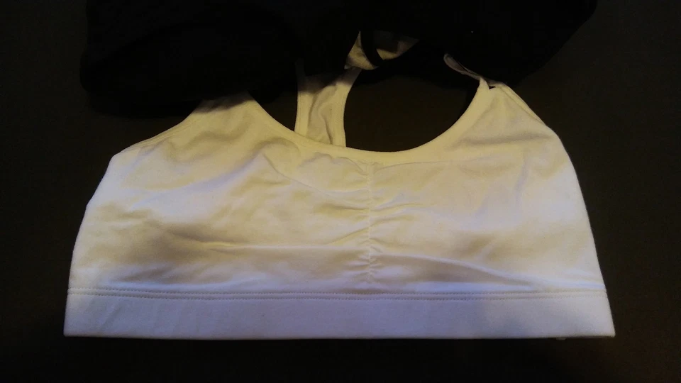 SUJETADOR DEPORTIVO FRUIT OF THE LOOM TALLA 36 NUEVO SIN ETIQUETAS 3 en lote Foto 3 de 4