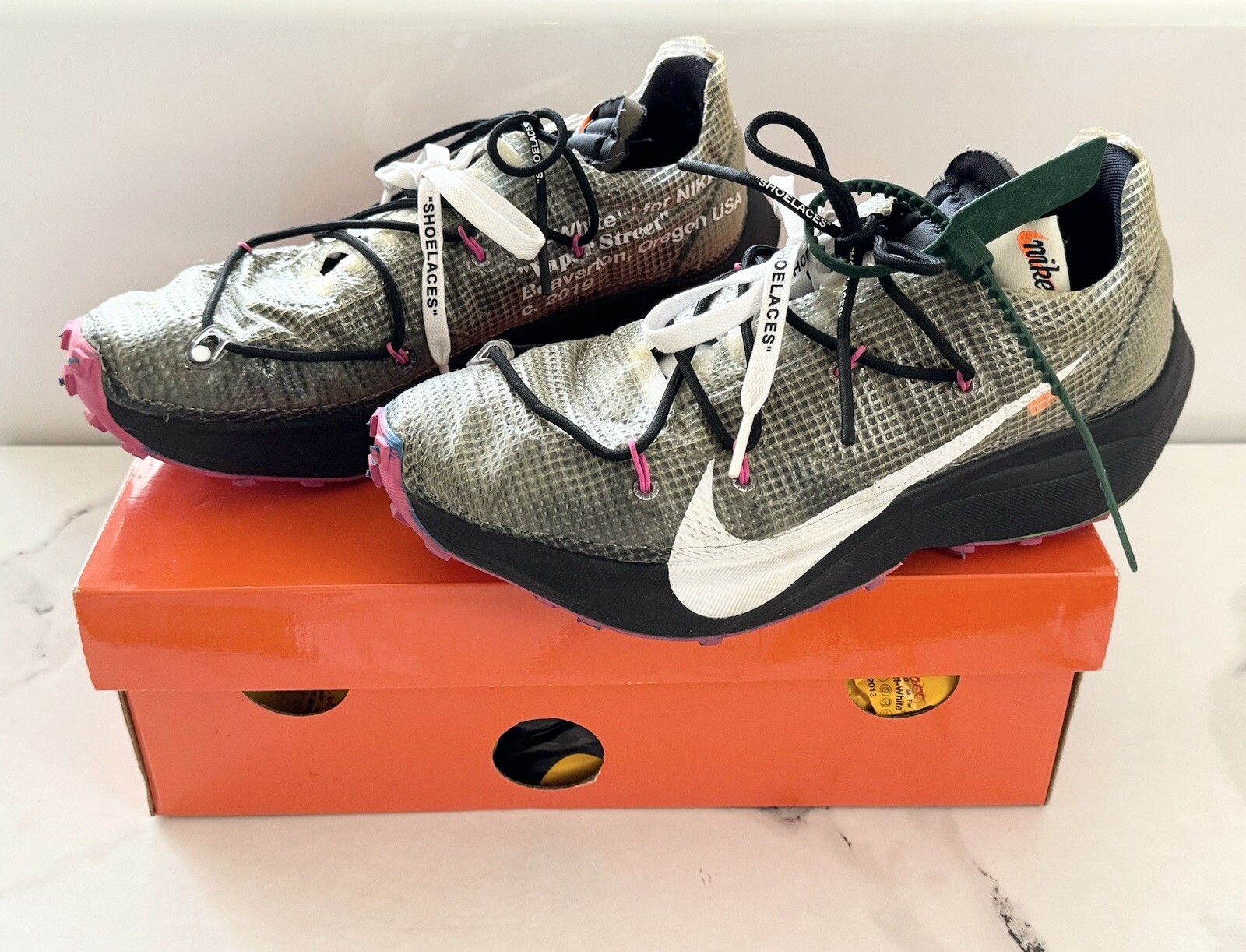 OFF WHITE X NIKE OFF WHITE Nike Vapor Street x donna taglia 11 uomo taglia 9 5 con etichetta cravatta zip