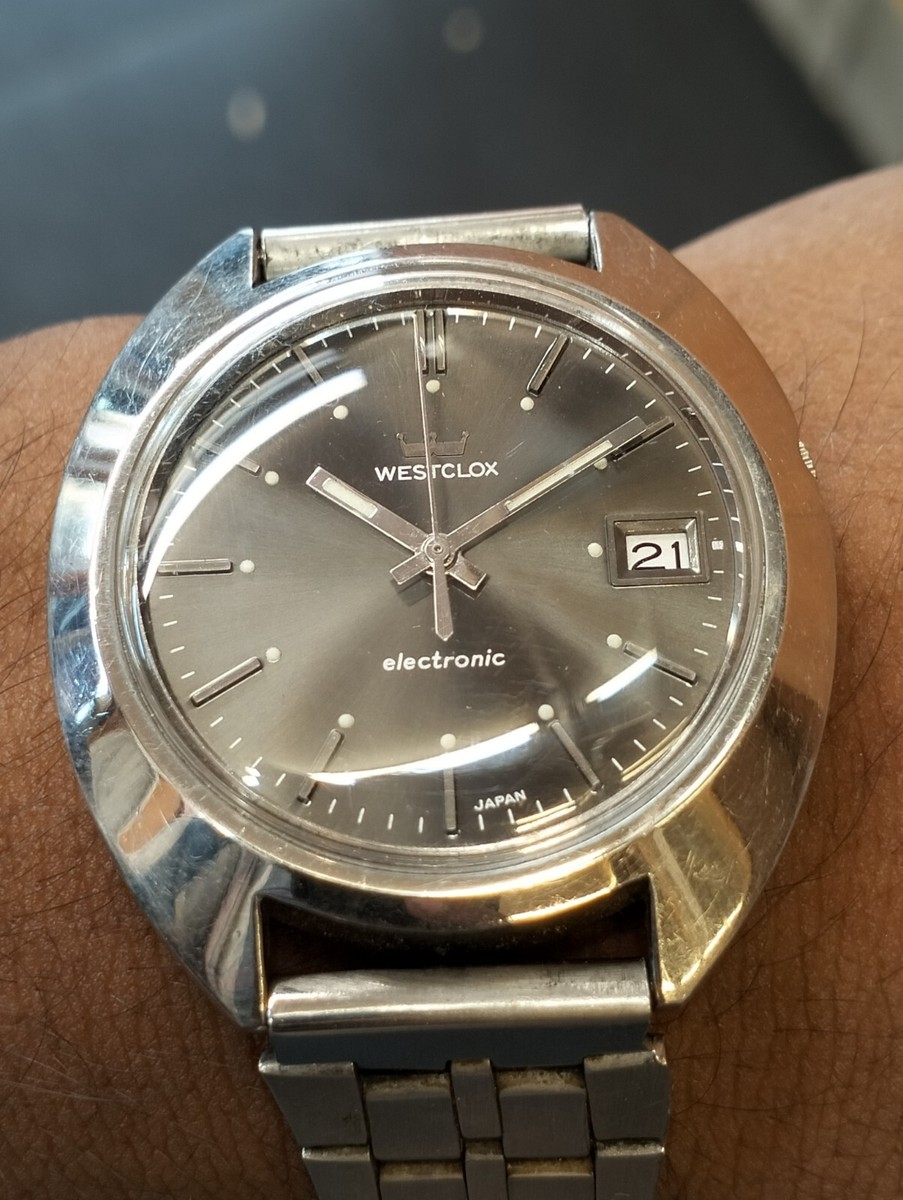 WESTCLOX ELECTRONIC QUARTZ DARK GRAY DIAL JAPAN MEN 