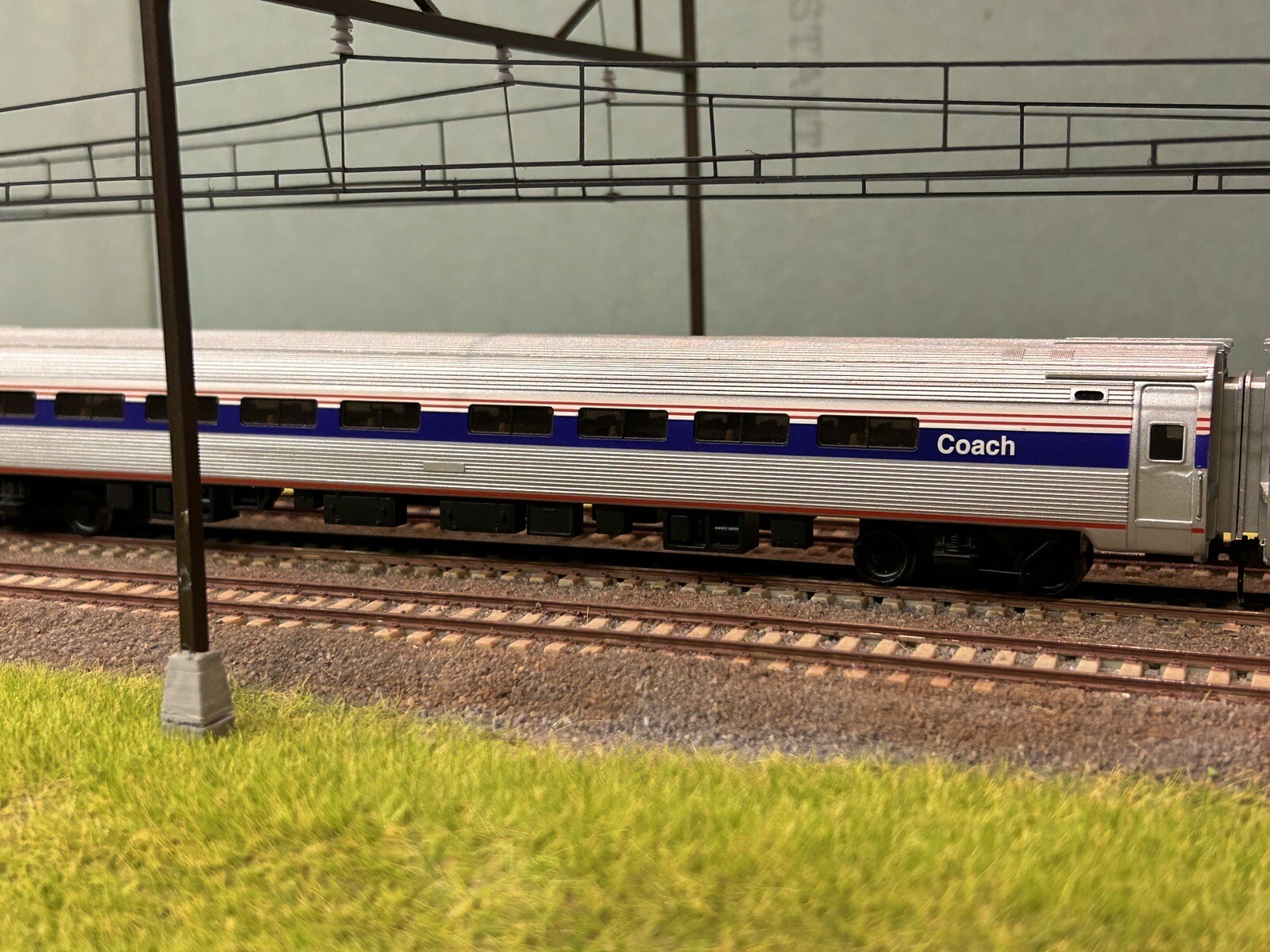 WALTHERS HO Scale AMTRAK 85' AMFLEET COACHES PASSENGER CARS eBay