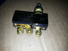 Honeywell Micro Switch BZ-2RQ1-P1 Snap Action Roller Lever Switch Industrial OEM