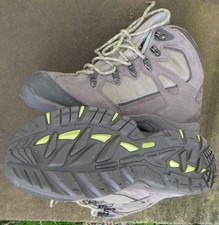 HI-TEC BOOTS 41