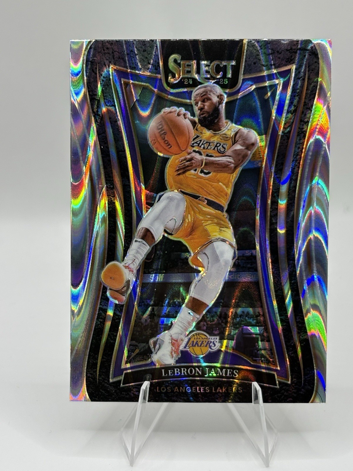LeBron James 2024-25 Select #310 Mezzanine Level Silver RayWave Prizm Lakers