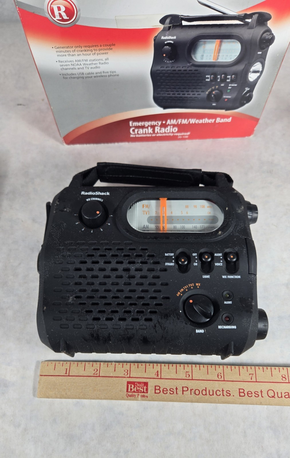 NEW Radio Shack Emergency Crank 20-108 AM/FM Weather Radio Box SEE PHOTOS 