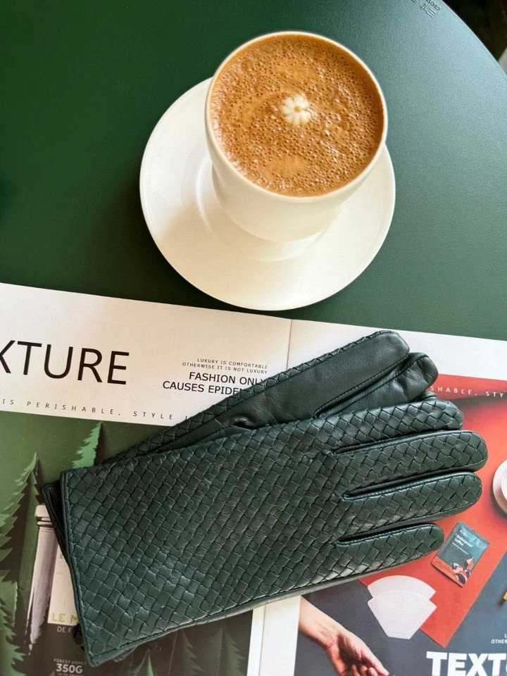 Guantes de cuero tejido Bottega Veneta para mujer verde oscuro Intrecciato talla M Foto 4 de 4
