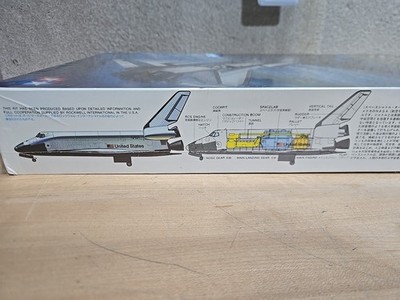 VTG 1/100 Tamiya Space Shuttle Orbiter NASA Model Kit Spacecraft