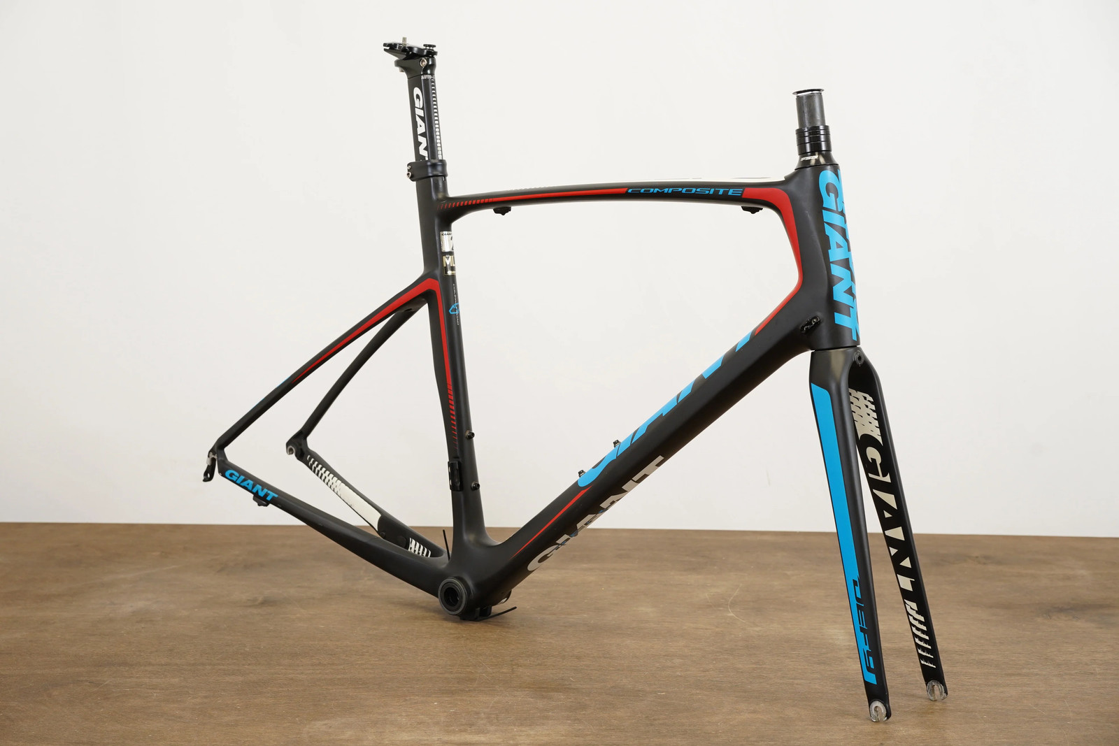 M/L 56cm Giant Defy Composite Carbon Rim Brake Road Frameset
