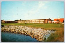 Vintage Howard Johnson's Motor Lodge Somerset MA Postcard 1970 Posted BB75