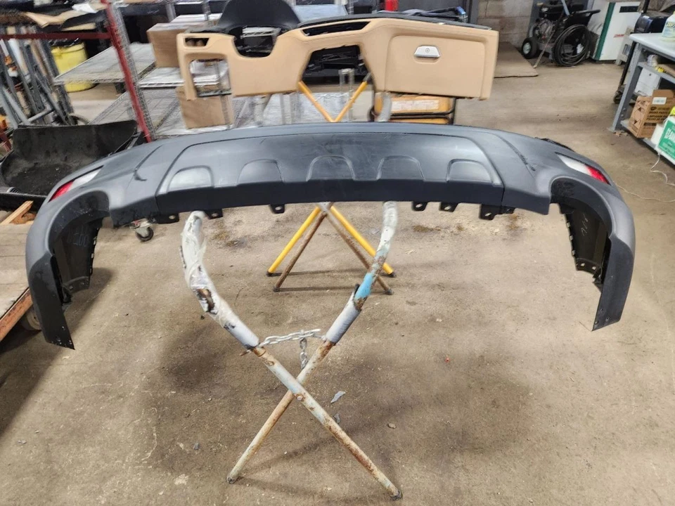 (LOCAL PICKUP ONLY) Rear Bumper Cover Upper Body Color Fits 19-21 PASSPORT 76908 Foto 4 de 4