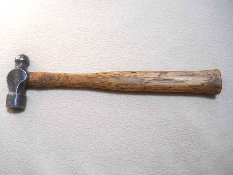Vintage Atha 9 oz Ball Peen Peen Hammer