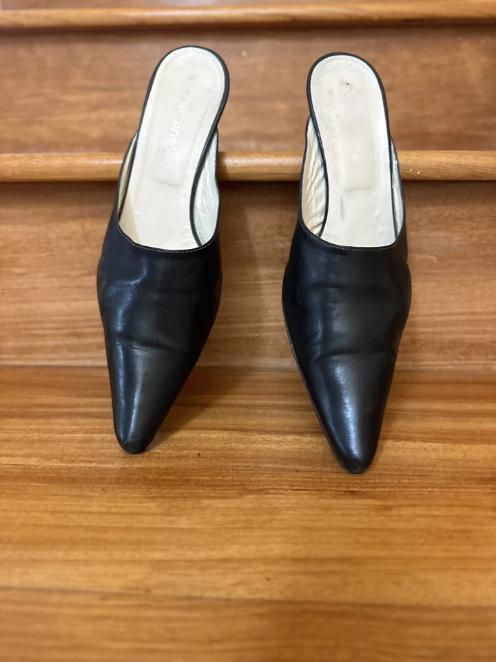 Scarpe Sabot Geraldine tacchi a spillo punta a mandorla pelle  nera morbidissima - Immagine 2 di 4