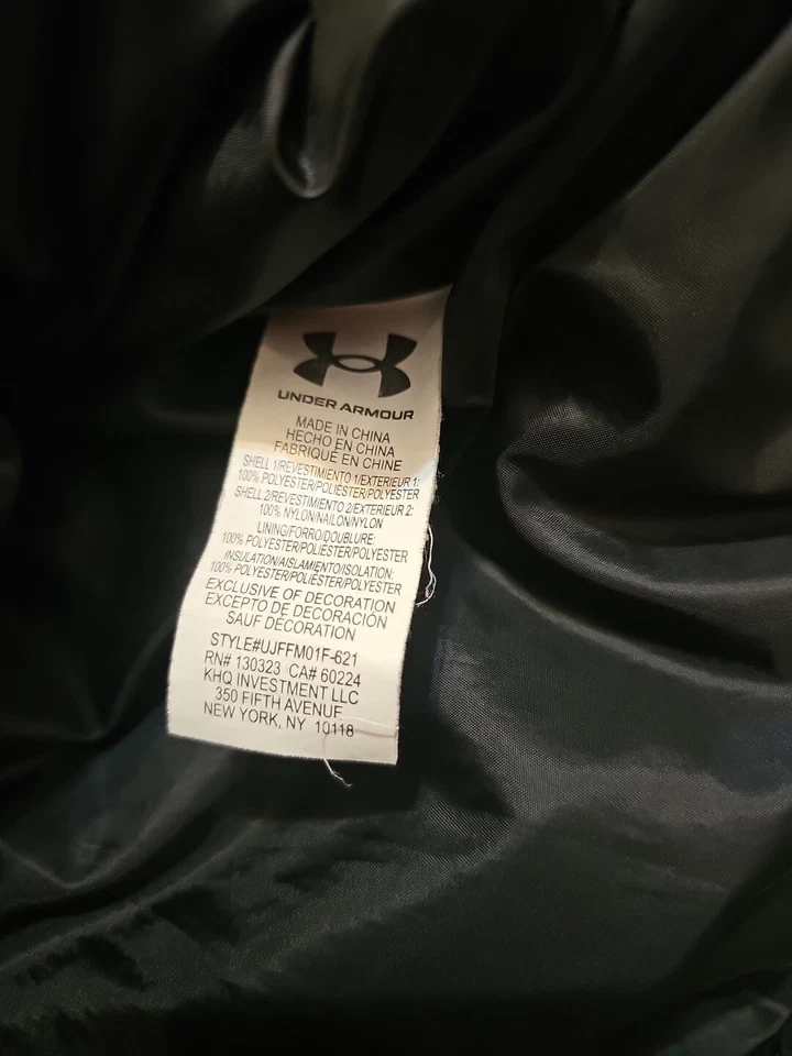 Under Armour Black Red Hooded Puffer Jacket Youth Large YLG - Image 3 of 4