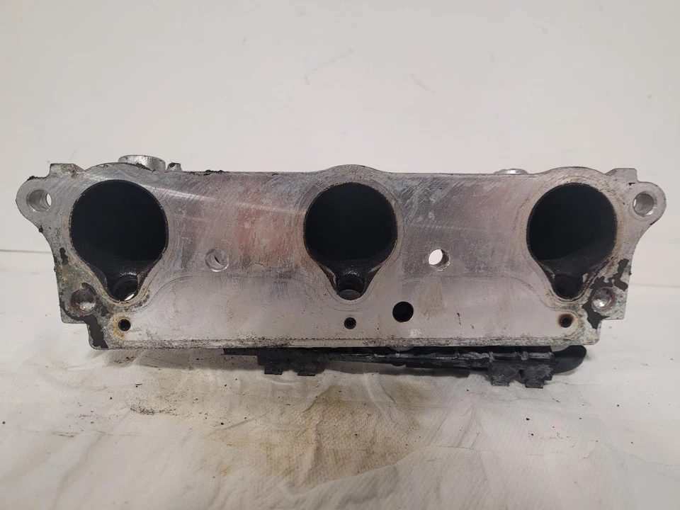 Used Lower Right Engine Intake Manifold fits: 2000 Honda Accord lower injector b Foto 2 de 4
