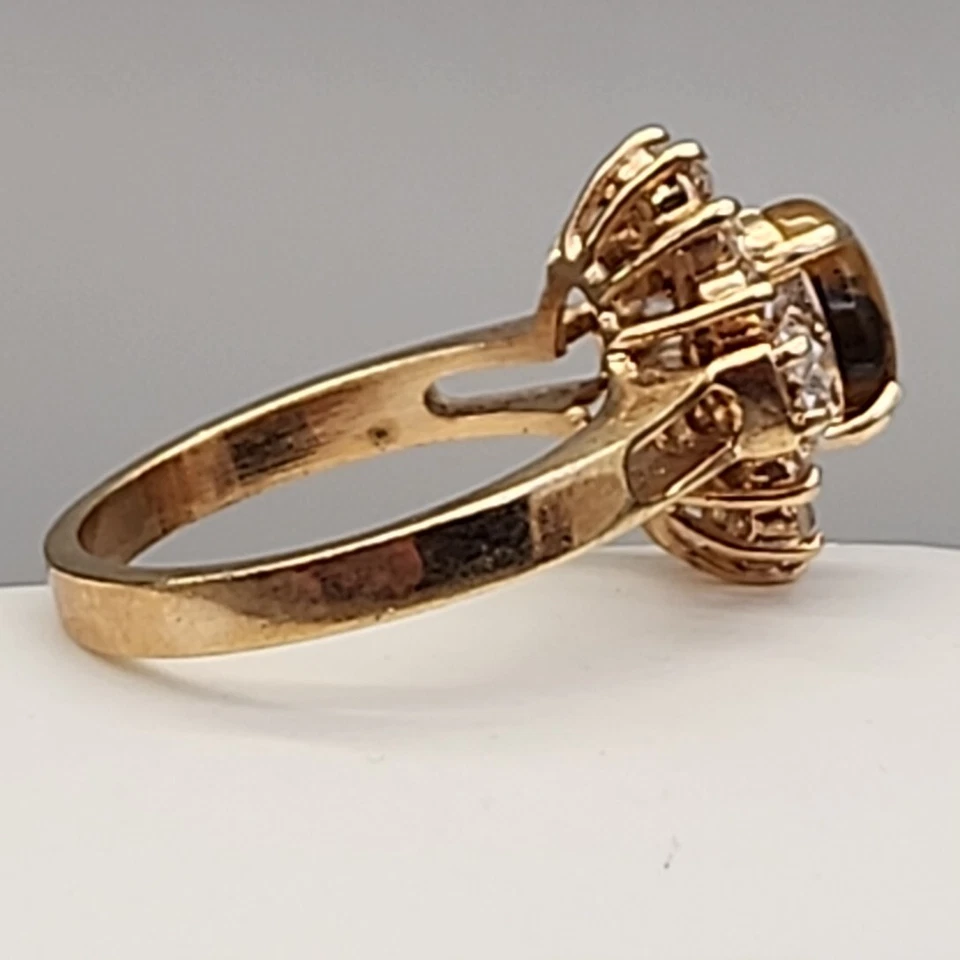 Anillo Ojo de Tigre Piedra Ovalada Estrás Tono Dorado Talla 6.5 Foto 4 de 4