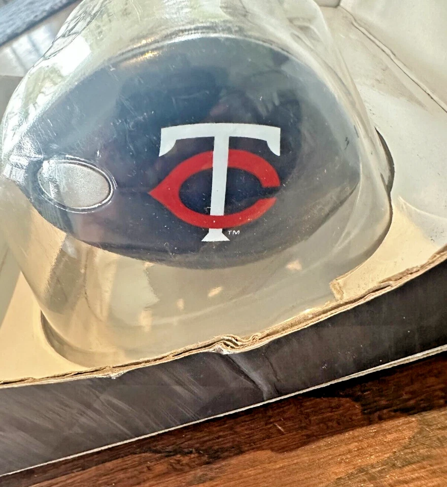 Carrete de pesca Evercast para diestros Minnesota Twins Foto 3 de 4