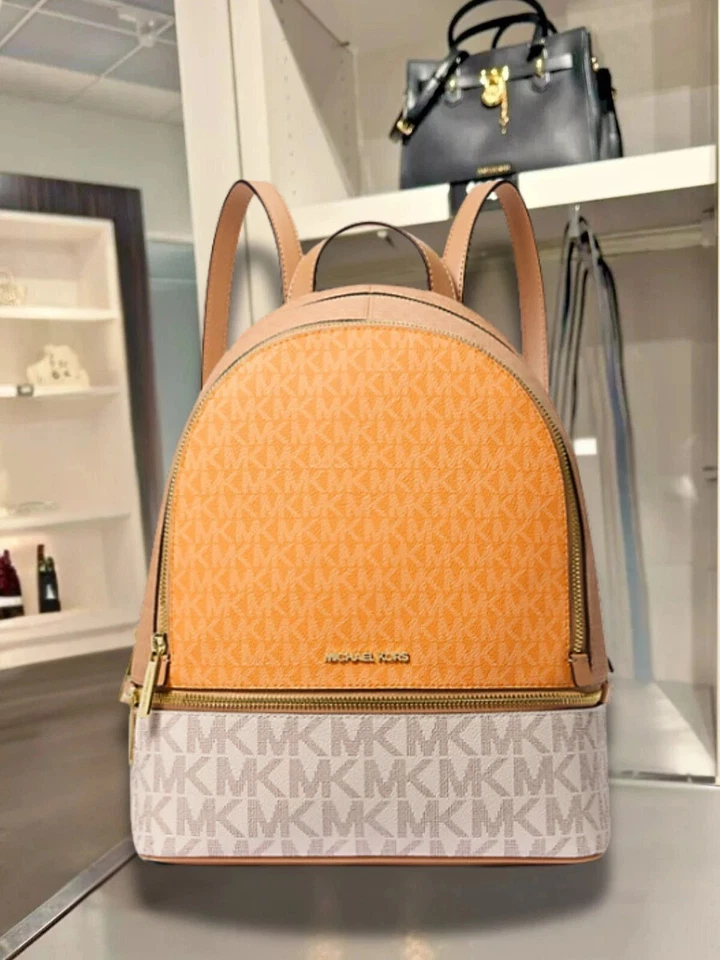 Mochila Michael Kors Rhea Mediana Color Bloque Firma Logo Pop Naranja Nueva con Etiquetas $498 Foto 4 de 4
