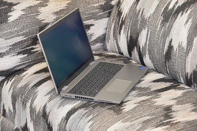 15.6'' Dell Latitude 5520 / i5-1145G7 / 16GB / 256GB Very-Good+Warranty+Windows
