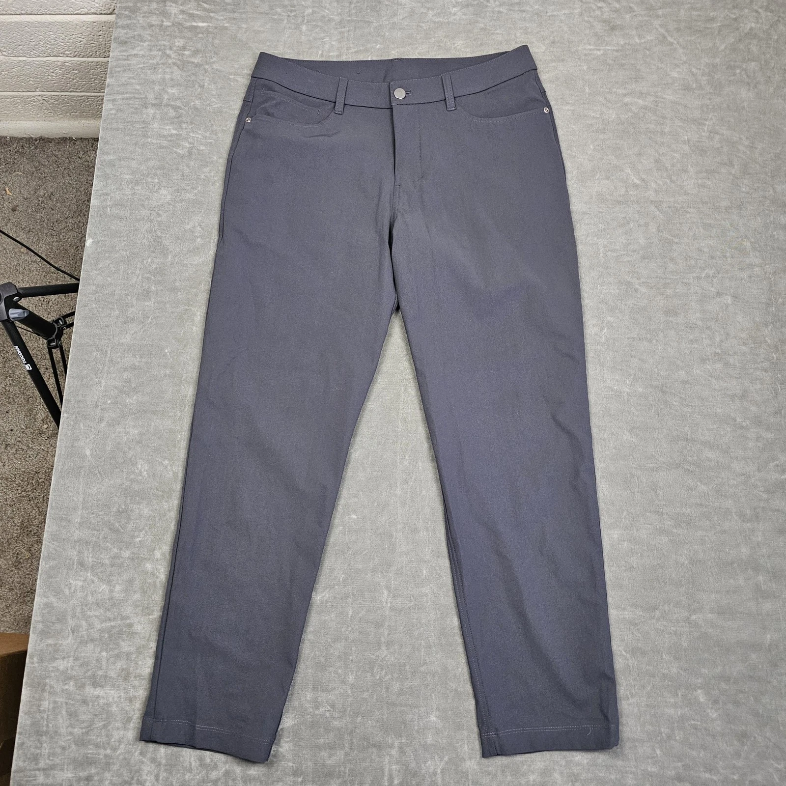 Lululemon ABC Pants Mens 31 Gray Regular Fit 5 Pocket Stretch Chino Casual