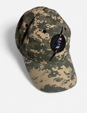 Six Flags DC Comics The Flash Hat Camo Snapback Cap 2018 Embroidered Logo