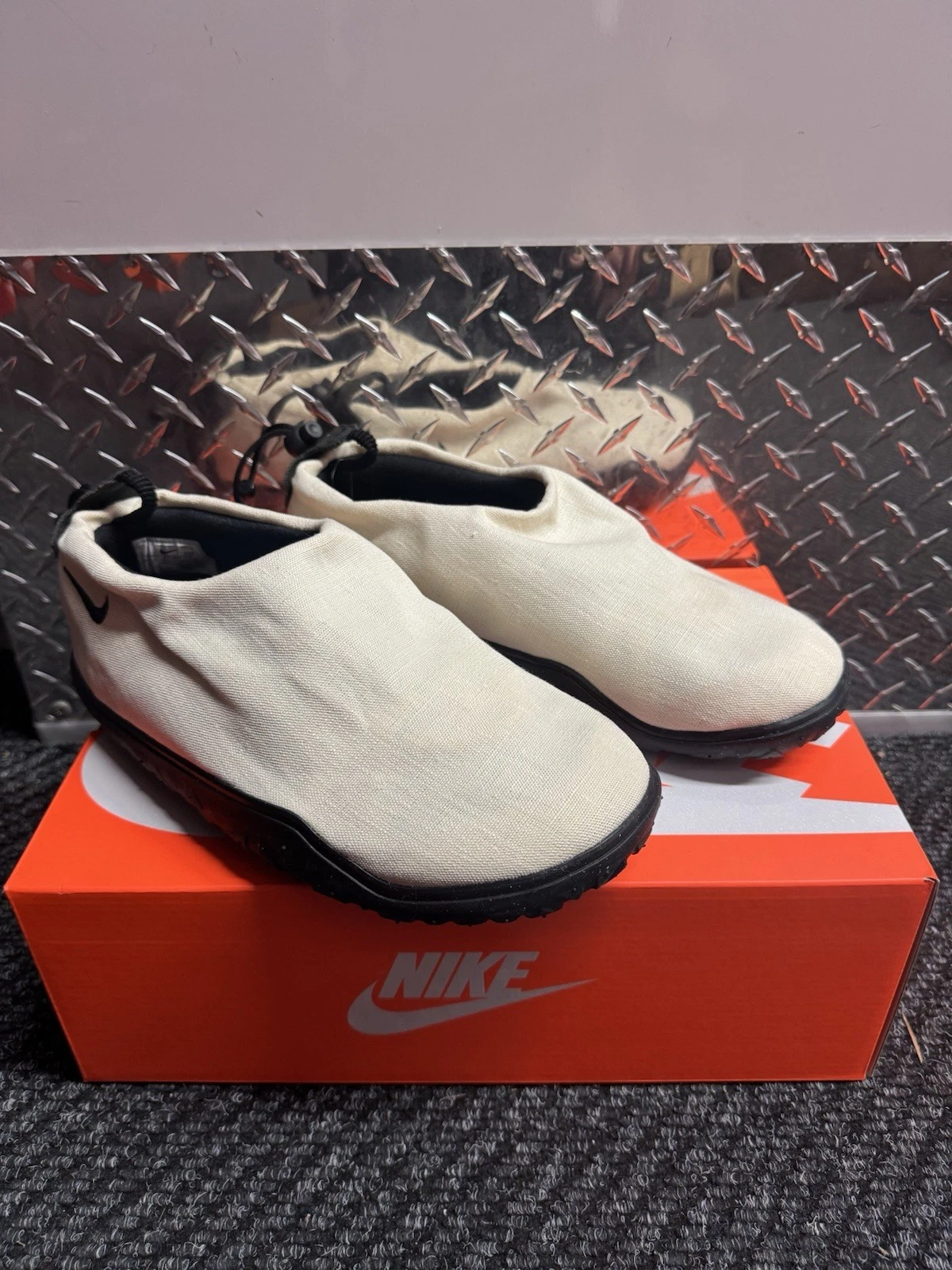 ?Mocassini Nike ACG Air Moc Summit Bianco Nero Slip On DZ3407 100 Uomo Taglia 9