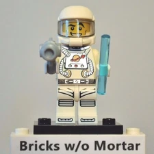 New Genuine LEGO Spaceman / Astronaut  Minifig with Blaster Series 1 8683 