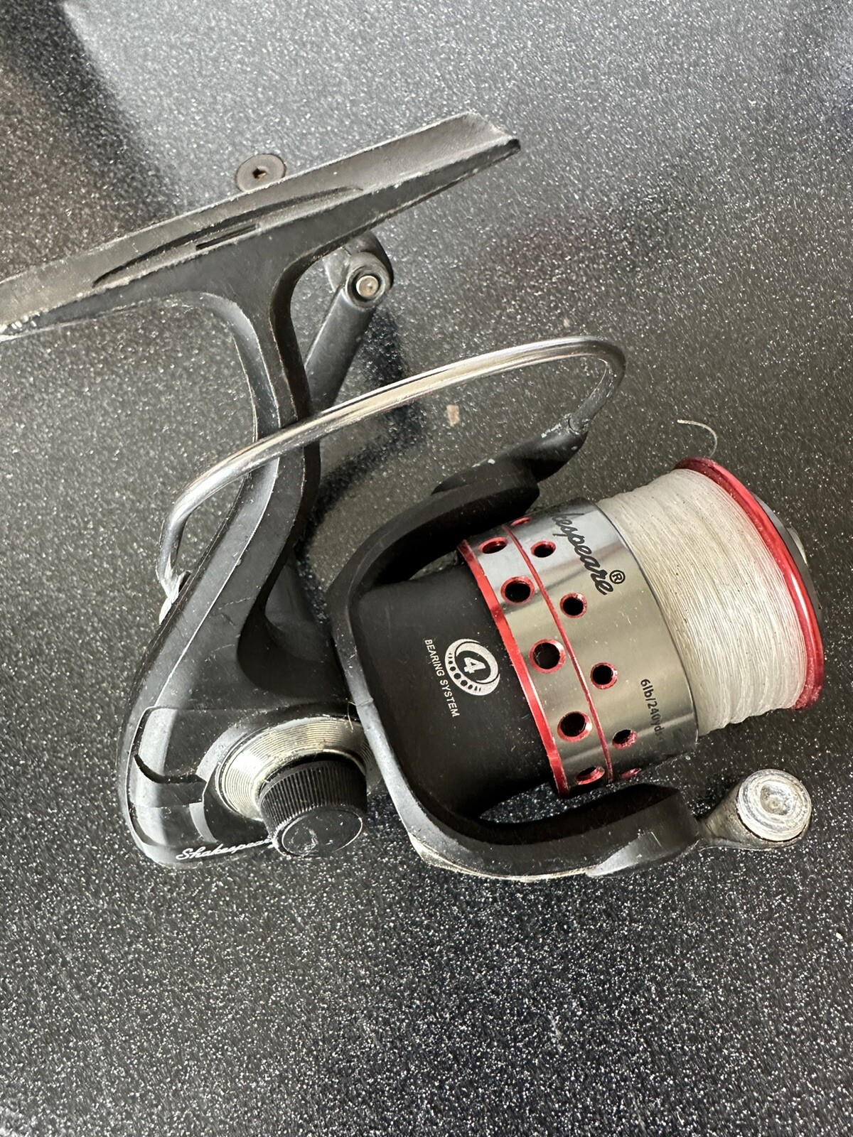 Moulinet toupie Shakespeare GX235, R/L, 4 BB, 200yds/8lb, 5,2