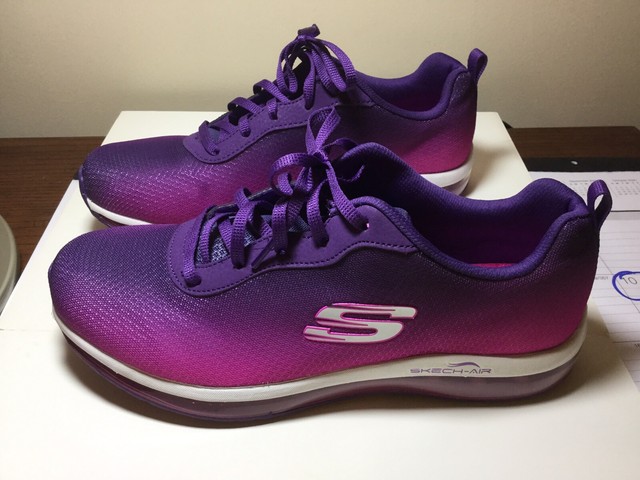 purple skechers