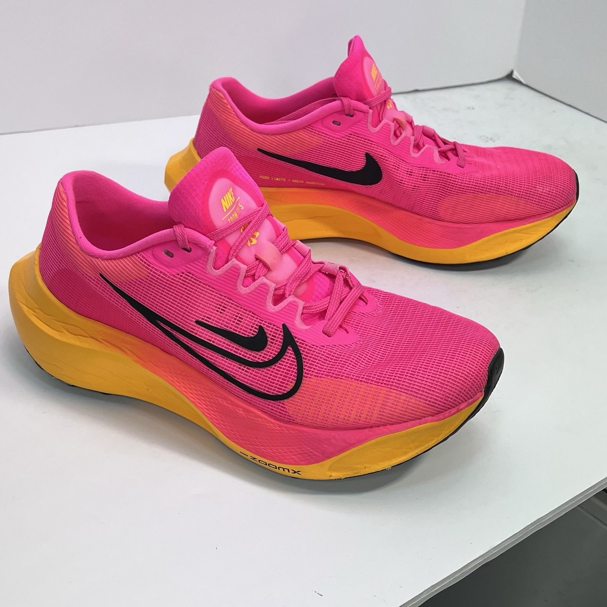 Nike Zoom Fly 5 Women's Size 10 US DM8974-601 Pink Running