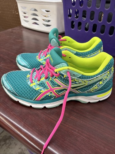ASICS Women’s 8.5 - Picture 3 of 6