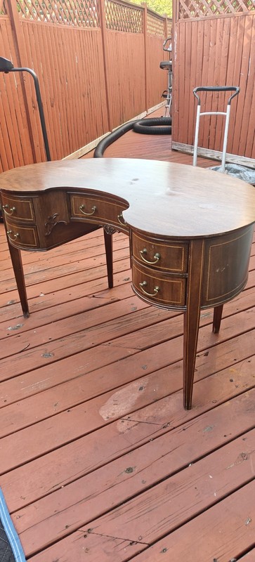 Antique Wood Kidney Desk Solid Mahogany Brown 5 Drawers Metal 46x26x30