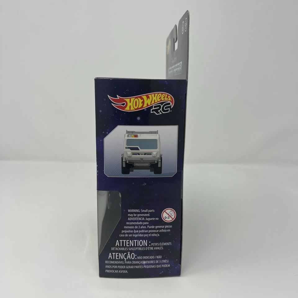 Hot Wheels Disney RC Car Buzz LightYear 1:64 Scale Remote Control Cars Model Toy - Image 3 of 4