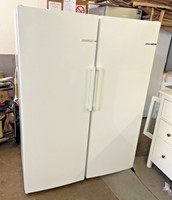 Pair of Bosch Series GSUU27A / KSVV26A A++ Fridge & Freezer EXCELLENT  Condition