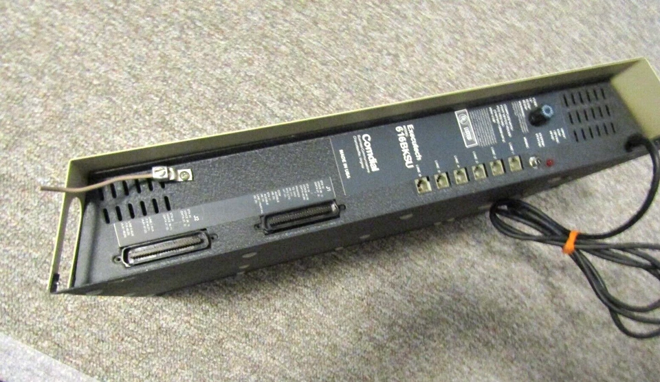 Comdial Executech Model 616BKSU 6 LINES Station Phone System made in USA - Image 2 of 4