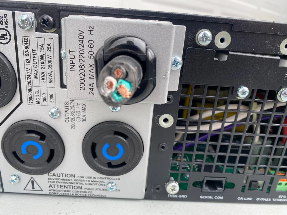 APC SURTD3000RMXLT3U Smart-UPS 3000VA 2100W 208V SURTD3000XLT NO BATTERIES READ - Image 3 of 4