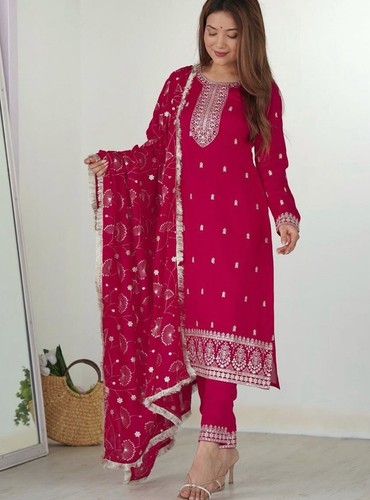 Pink Elegant Blooming Vichitra Silk Kurta with Dupatta Pant Set Ready To Wear - Picture 4 of 13