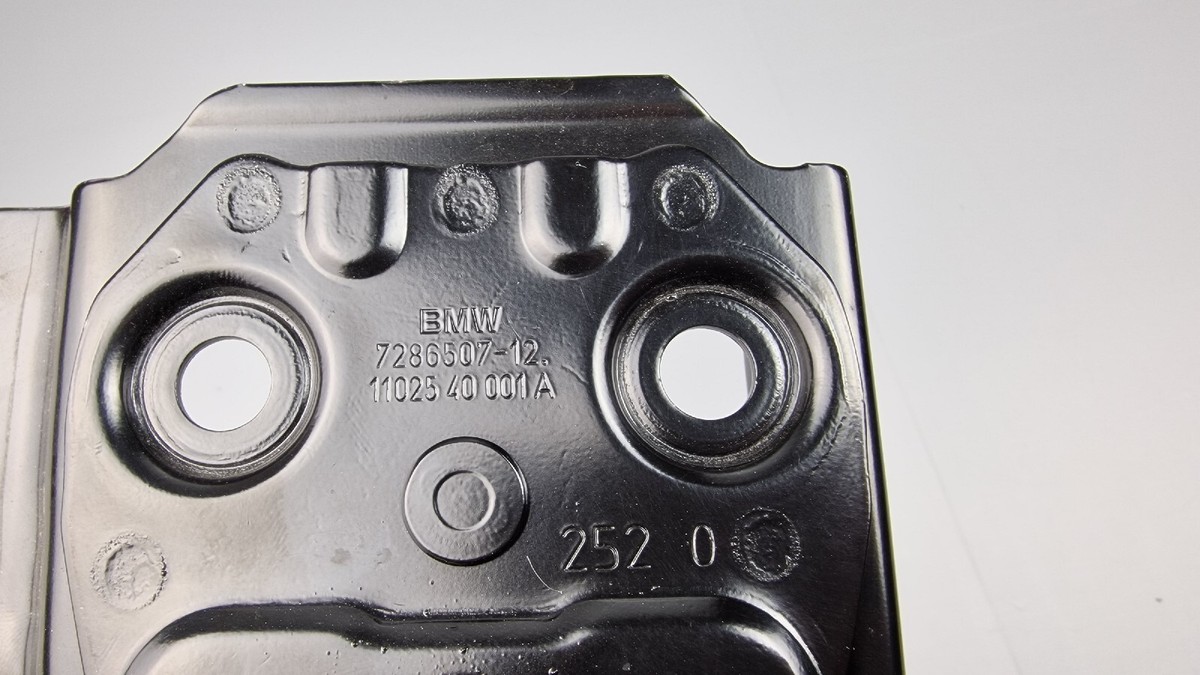 BMW X1 F48 GENUINE ENGINE SUPPORT BRACKET LEFT PASSENGER SIDE 