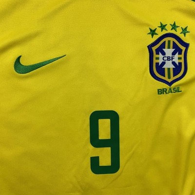 Ronaldo #9 Brazil Home Jersey 2002 World Cup - Retro Shirt - Mens