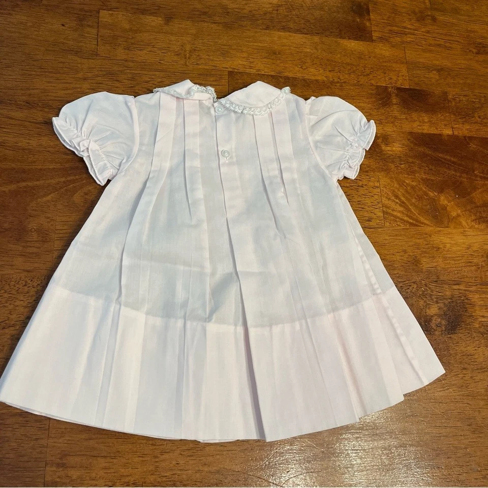 Feltman Brothers 浅粉色白色婴儿连衣裙带蕾丝细节尺寸 3 个月 — 第 4/4 张图片